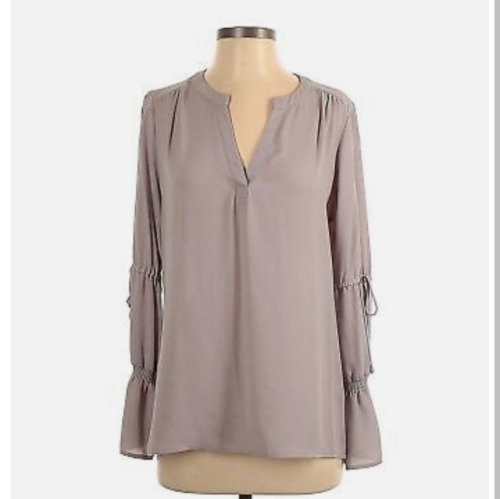 NY Collection light gray slit sleeved blouse